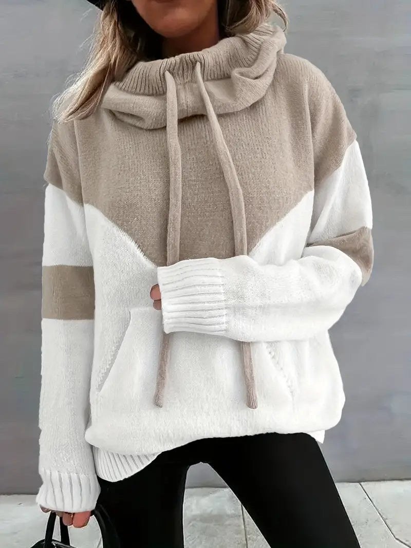 RÍONA - Dual-Tone Cosy Hoodie