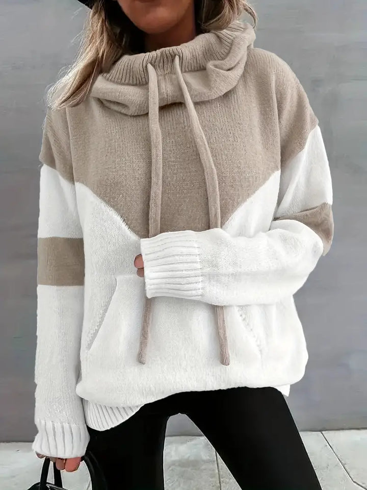 RÍONA - Dual-Tone Cosy Hoodie